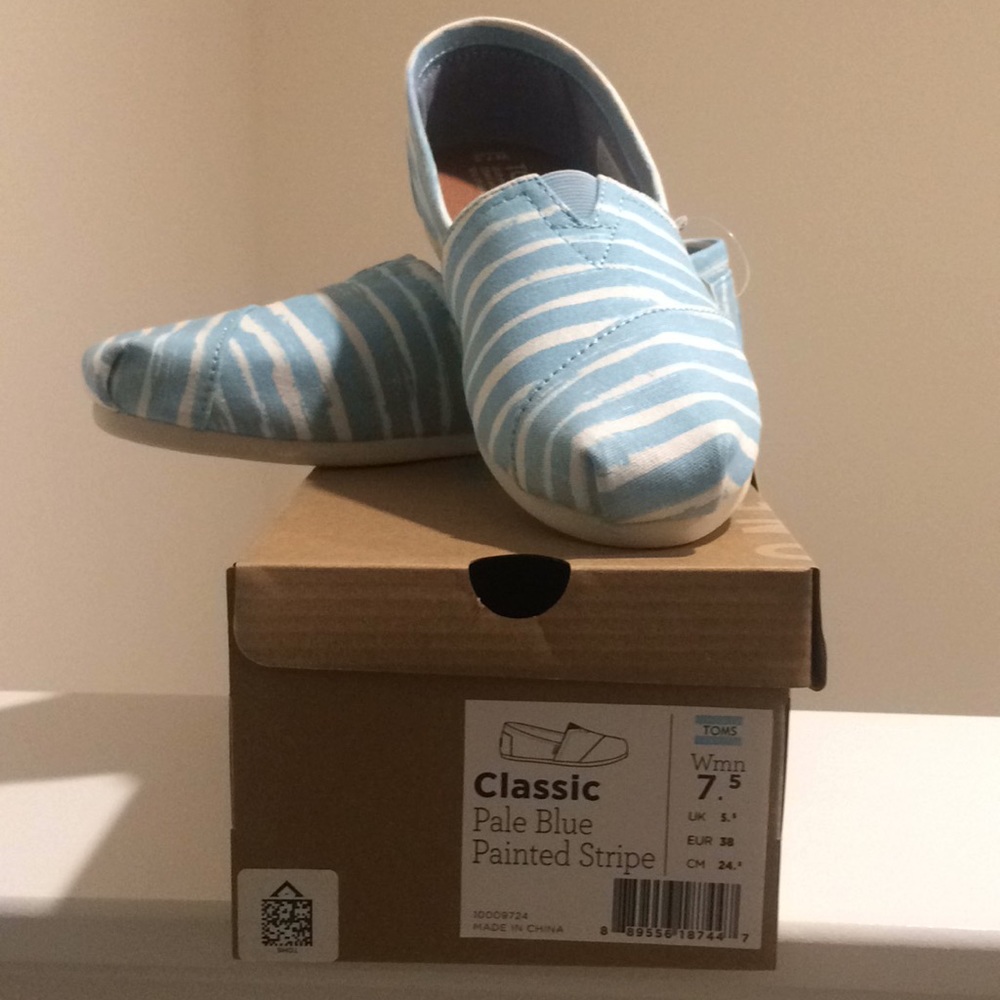 TOMS Women’s Classic Pale Blue Painted Stripe